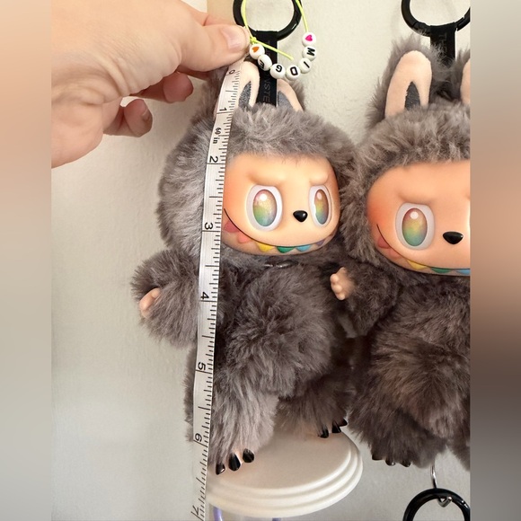 Labubu, Secret ID, Big Into Energy - Picture 5 of 7